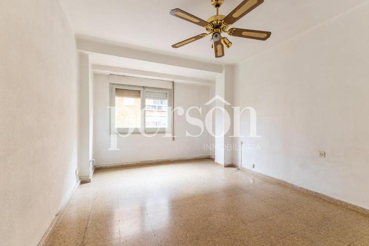 Piso en Orriols, oportunidad inversores. photo 0