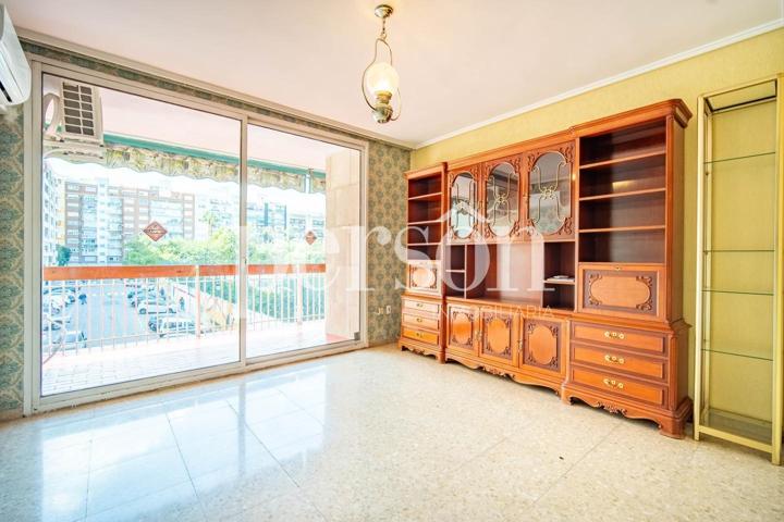 Espacioso piso con gran terraza y garaje en la Petxina photo 0