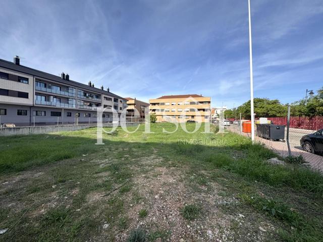Terreno en venta en Alginet de 183 m2 photo 0