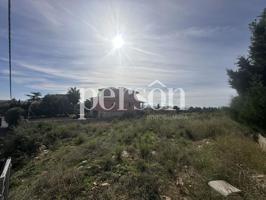 Terreno en venta en Alginet de 786 m2 photo 0