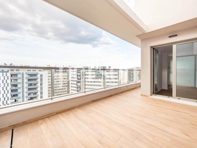 Atico en venta de obra nueva con piscina cerca del puerto de Valencia photo 0