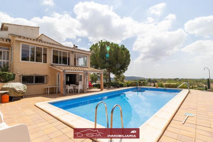 Exclusivo chalet independiente con vistas al mar y a la montaña en Náquera photo 0