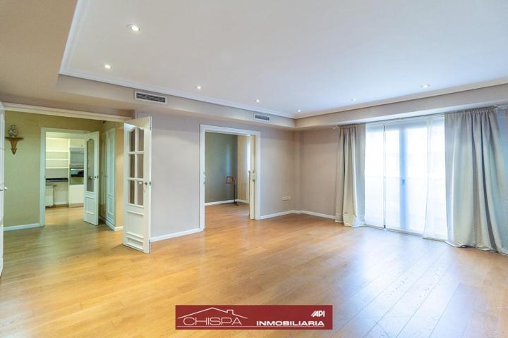 Precioso piso en venta junto al Jardín del Turia – València photo 0