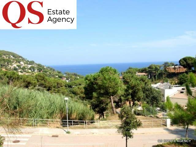 Solar con vistas al mar en Cala Sant Francesc, Blanes photo 0