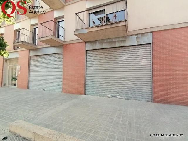 Local comercial en El Vendrell photo 0