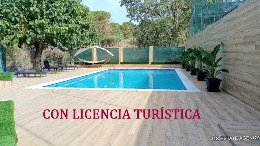 Dos casas con licencia turística, piscina y terreno amplio en Sant Daniel, Tordera photo 0