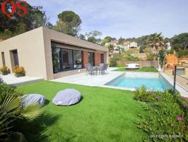 Vivienda autosuficiente y ecologica en urbanización Terra Brava, Tordera photo 0