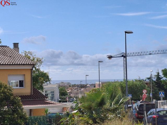 Terreno urbano con vistas al mar en Cunit photo 0