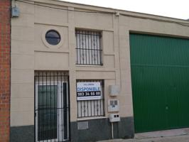 Nave Industrial en venta en Santovenia de Pisuerga de 285 m2 photo 0