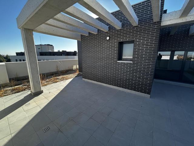 Ático en venta en Valladolid de 108 m2 photo 0