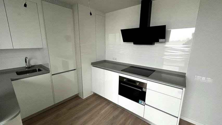 Piso en venta en Valladolid de 74 m2 photo 0