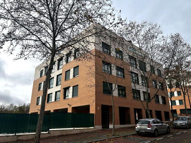 Piso en alquiler en Valladolid de 64 m2 photo 0