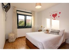 Piso seminuevo de 2 dormitorios en Carral photo 0