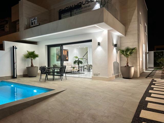 Villa En venta en San Pedro del Pinatar photo 0