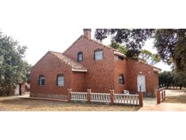 Chalet en venta en Pioz photo 0