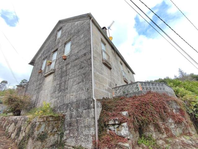 Casa de piedra con gran terreno en PAZOS! photo 0