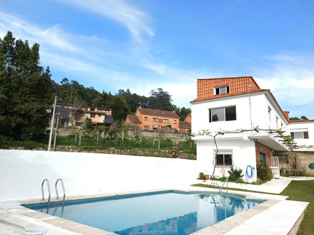 Chalet con piscina en Gondomar a 2 min. del centro! photo 0