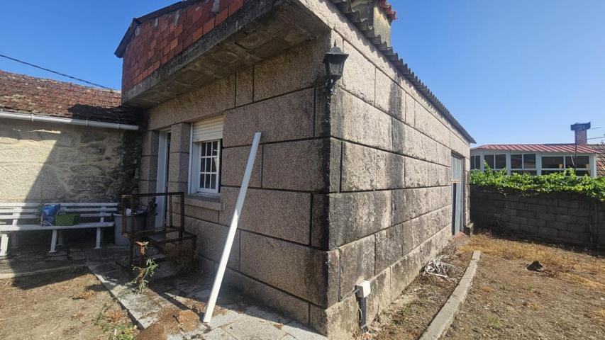 CASITA PLANTA BAJA EN PIEDRA CON GRAN FINCA A 10 MINUTOS DE PONTEAREAS photo 0