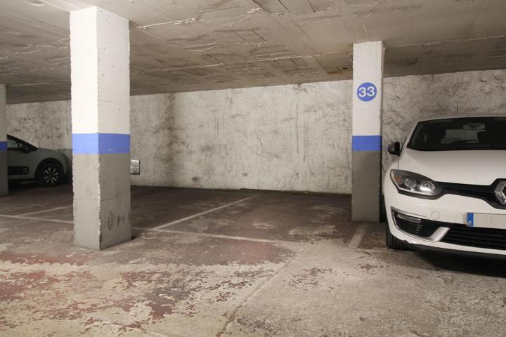 OPORTUNIDAD! PARKING PARA COCHE MEDIANO EN EL CENTRO DE GIRONA photo 0
