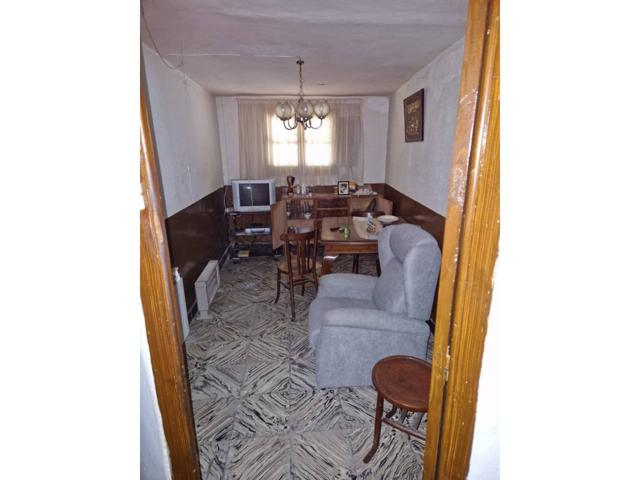 Casa en venta en Laluenga photo 0