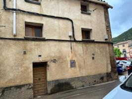 Casa en venta a reformar en Ayerbe photo 0