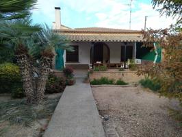 Chalet en venta en Almacelles photo 0