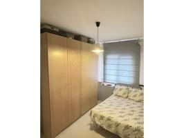 Venta de un piso en Lleida Capital, a una calle del hospital universitario. photo 0