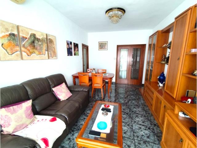 Piso En venta en Badalona photo 0