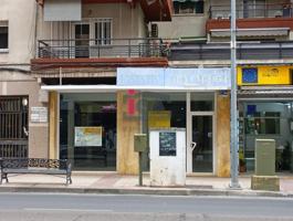 LOCAL EN EL CENTRO DE LA CIUDAD, CON MUCHO PASO DE GENTE photo 0