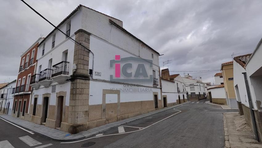 2 CASAS AMPLIAS EN EL CENTRO DEL PUEBLO CON MUCHAS POSIBILIDADES (MALPARTIDA DE CÁCERES) photo 0