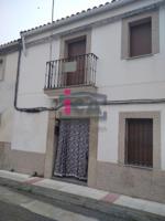 CASA AMPLIA CON 2 PATIOS Y TRASTEROS EN ARROYO DE LA LUZ photo 0