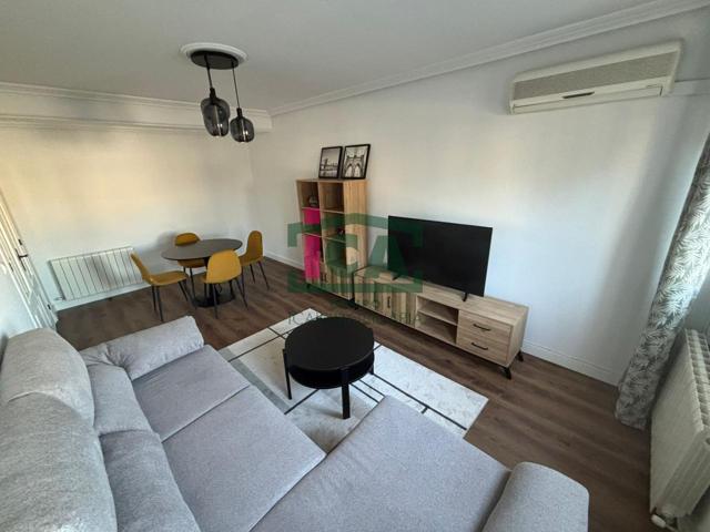 APARTAMENTO REFORMADO EN NUEVO CÁCERES photo 0
