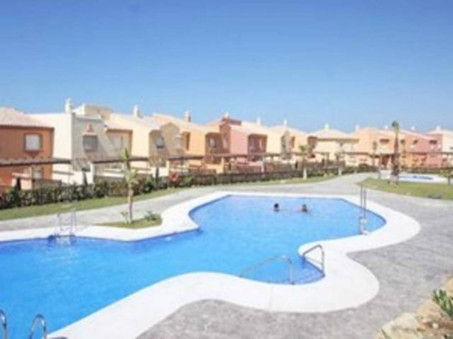URBANIZACIÓN CON PISCINA EN ATLANTERRA photo 0