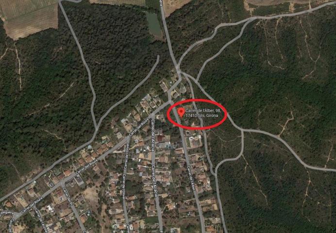 Parcela de terreno de 920 m2 en venta en Sils. photo 0