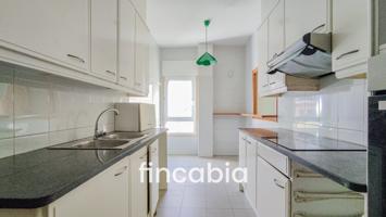 Piso en venta en el centro de Santa Coloma de Farners. photo 0