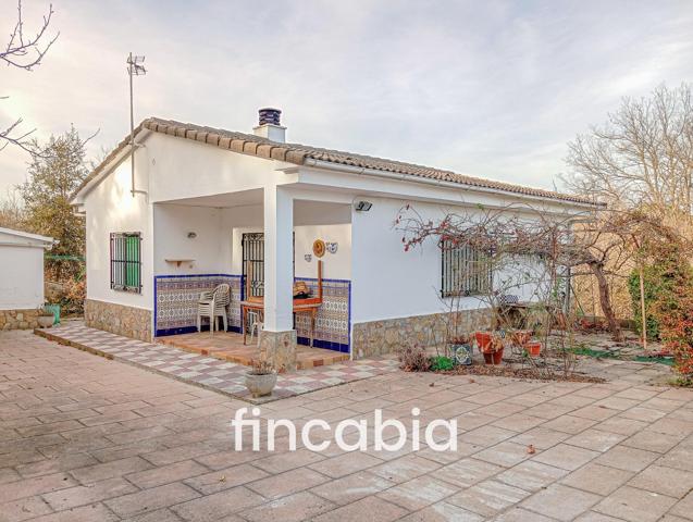 Casa aislada en venta en Santa Coloma de Farners. photo 0