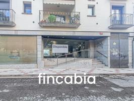 Local comercial en venta en el centro de Santa Coloma de Farners. photo 0