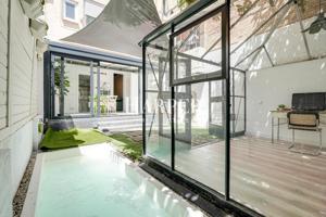 Piso con 2hab dobles, 2 banos y terraza de 40m2 en Eixample photo 0