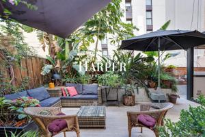 Beautiful house with terrace in El Born photo 0