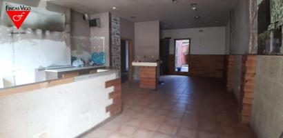 Local En venta en Vigo photo 0