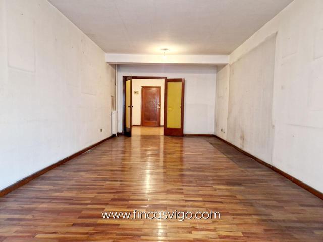 AMPLIO PISO EN EL CRUCE DE LOS LLORONES photo 0