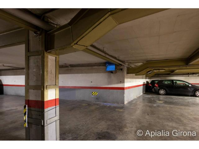 Parking en venta en Eixample-Centre photo 0