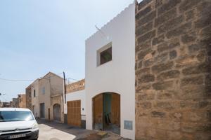 CASA REFORMADA EN LLUCMAJOR PUEBLO photo 0
