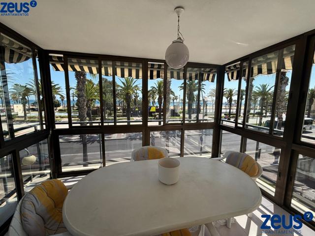¡IMPRESIONANTE PISO FRENTE AL MAR EN SALOU – PASEO JAIME I! photo 0