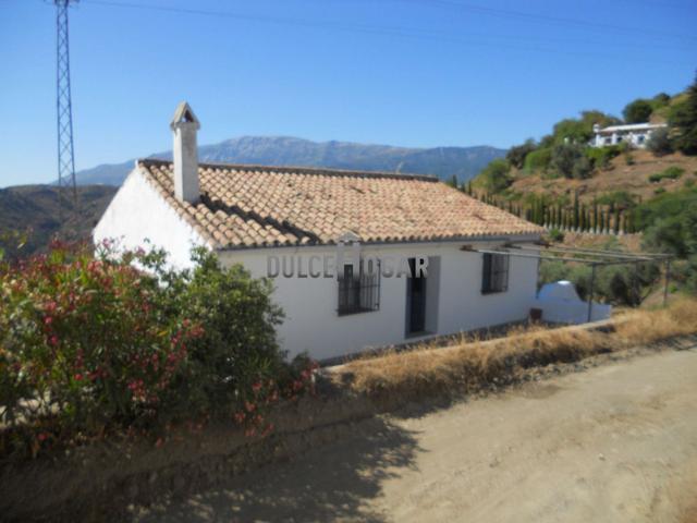 GRAN CORTIJO CON VISTAS IMPRESIONANTES, EN UN REMANSO DE PAZ. photo 0