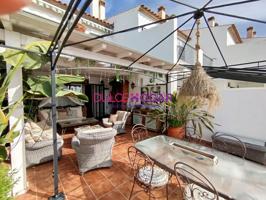 CHALET ADOSADO REFORMADO EN CHILCHES photo 0
