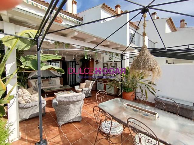 CHALET ADOSADO REFORMADO EN CHILCHES photo 0