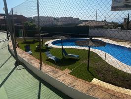 Acogedor Adosado en La Cala del Moral con Piscina y Parking photo 0