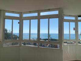 BONITO PISO CON VISTAS AL MAR EN EL PALO photo 0