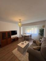 Atractivo Piso Reformado en el Corazón de Málaga photo 0